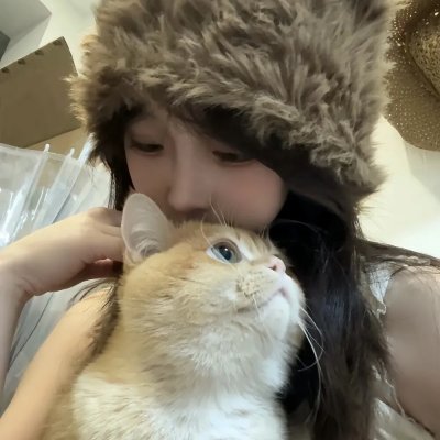 俏丽佳人